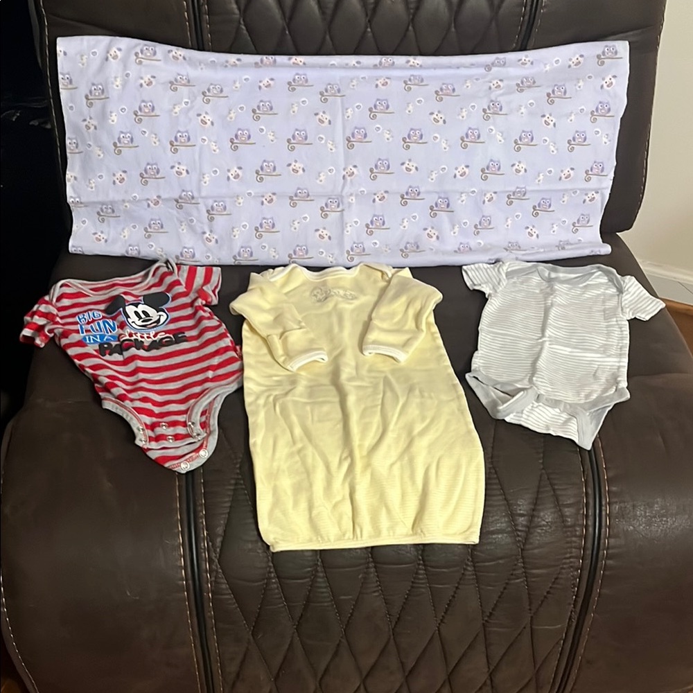 Baby Clothing Set with Blanket